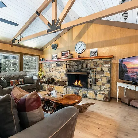 Classic 3Bd Tahoe Cabin With Hot Tub